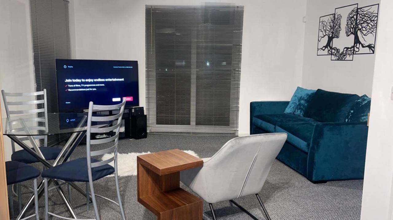 Luxury 1 Bed Apartment With Parking Манчестер Экстерьер фото
